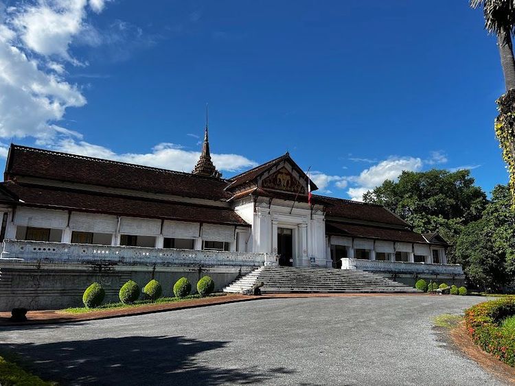 Explore the Royal Palace Museum - Luang Prabang - Laos