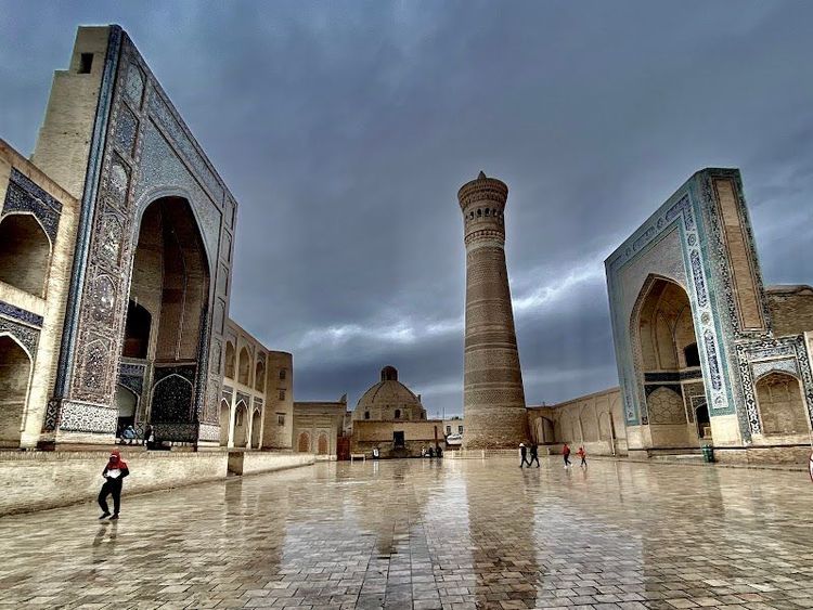 Visit the Po-i-Kalyan Complex - Buxoro - Uzbekistan