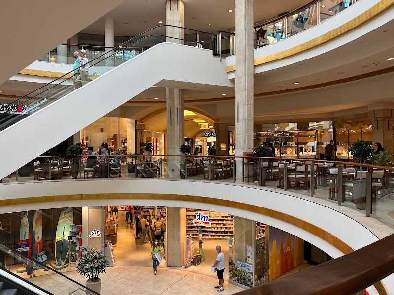 Königsallee (Ko) Shopping Street