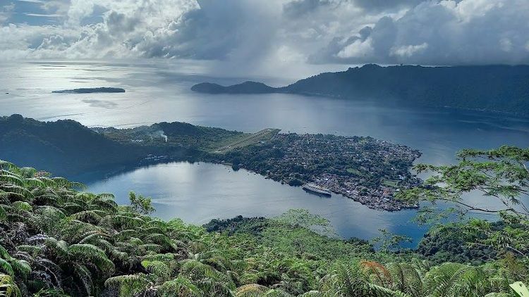 Exploring Banda Api Volcano - Banda - Indonesia