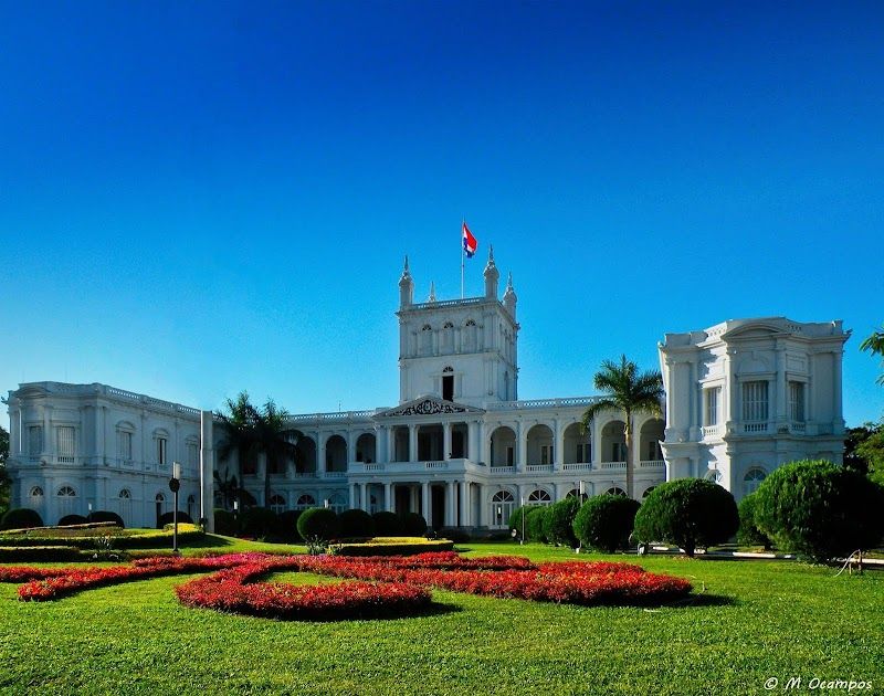 Explore Palacio de los López