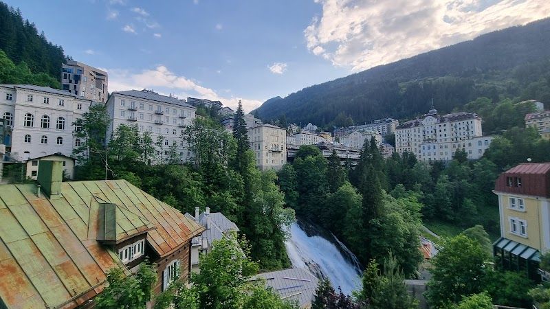 Exploring the Gastein Waterfall and Historic Town Center