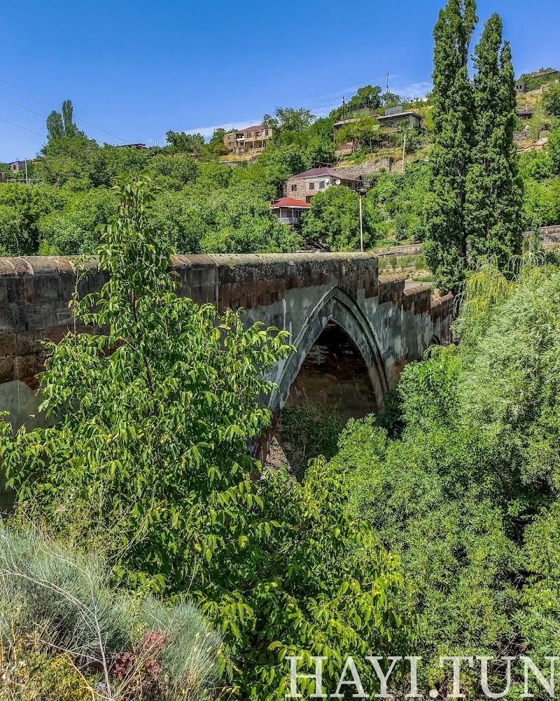 Explore the Ashtarak Bridge and Gorge