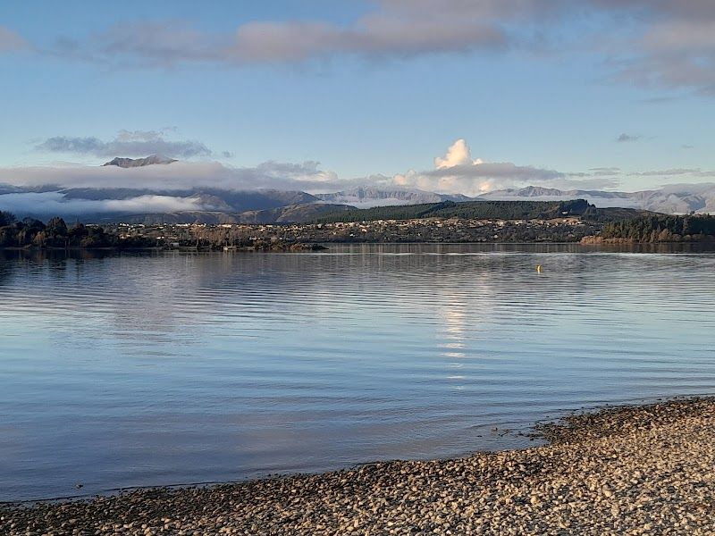 Lake Wanaka Scenic Walks