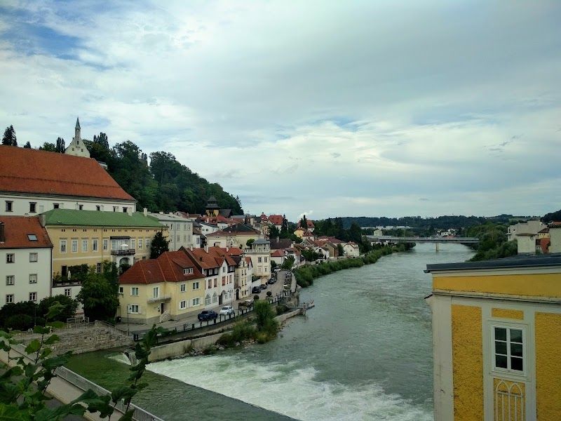 Visit Schloss Lamberg