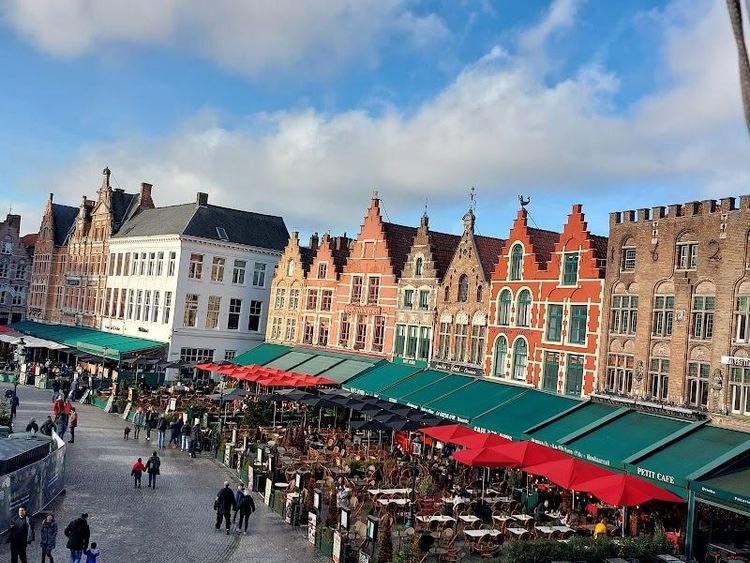 Explore the Historic City Center and Markt Square - Bruges - Belgium