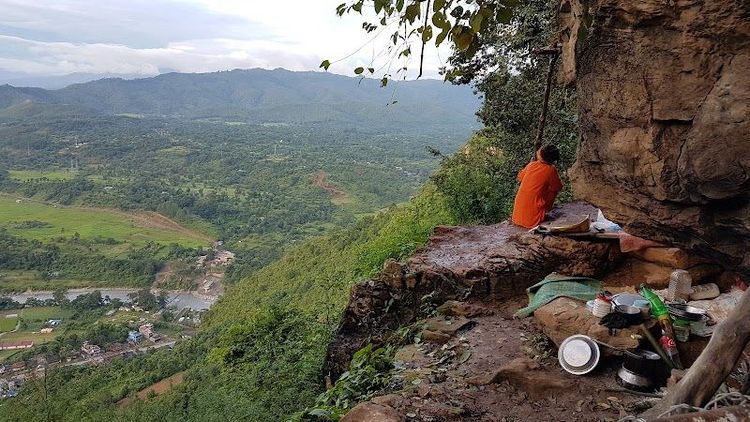 Explore Siddha Cave - Bandipur - Nepal