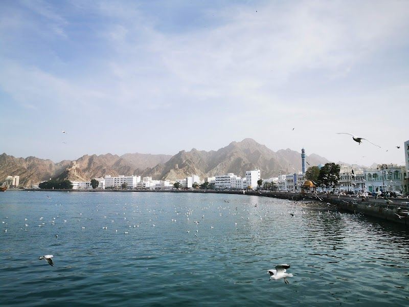 Explore the Mutrah Souq