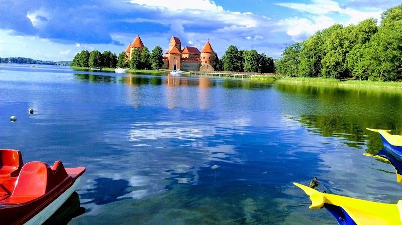 Visit Trakai Island Castle