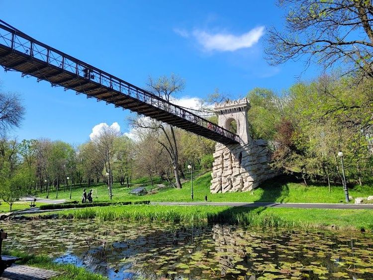 Explore Nicolae Romanescu Park - Craiova - Romania