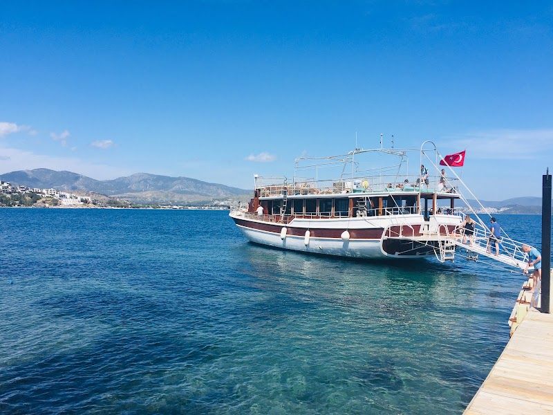 Take a boat tour around the Bodrum Peninsula