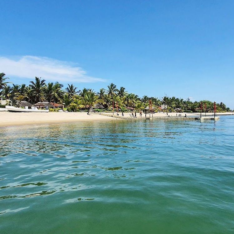 Explore Ilha do Mussulo - Belas - Angola