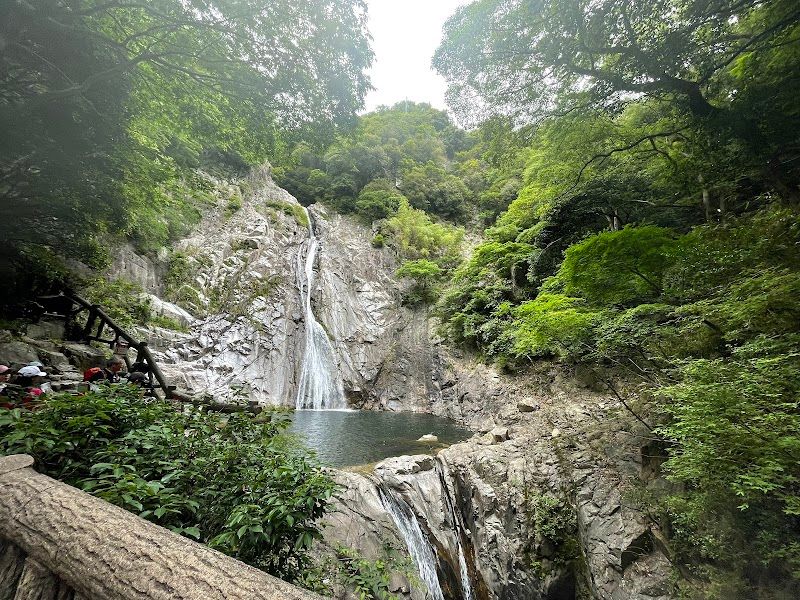 Nunobiki Waterfalls Ontaki Meotodaki