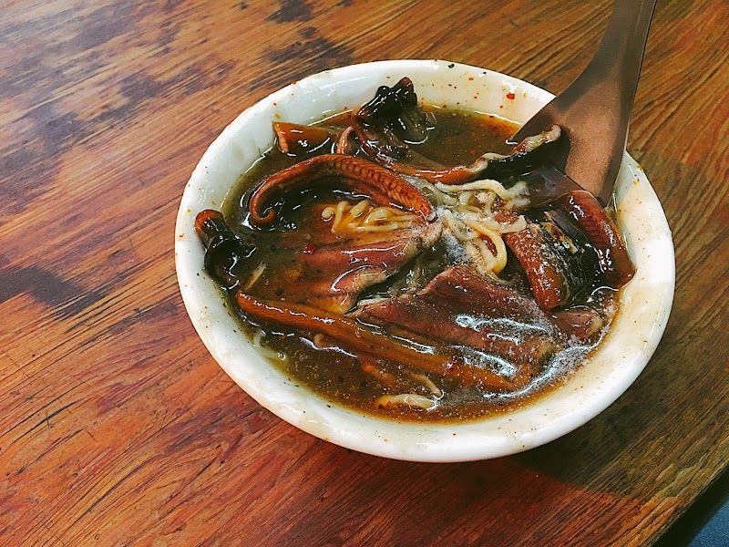 A Jiang Stir-Fried Eel Yi Mien