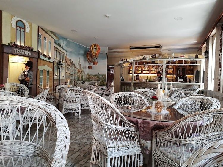 Frant Restaurant - Kamianets'-Podil's'kyi - Ukraine