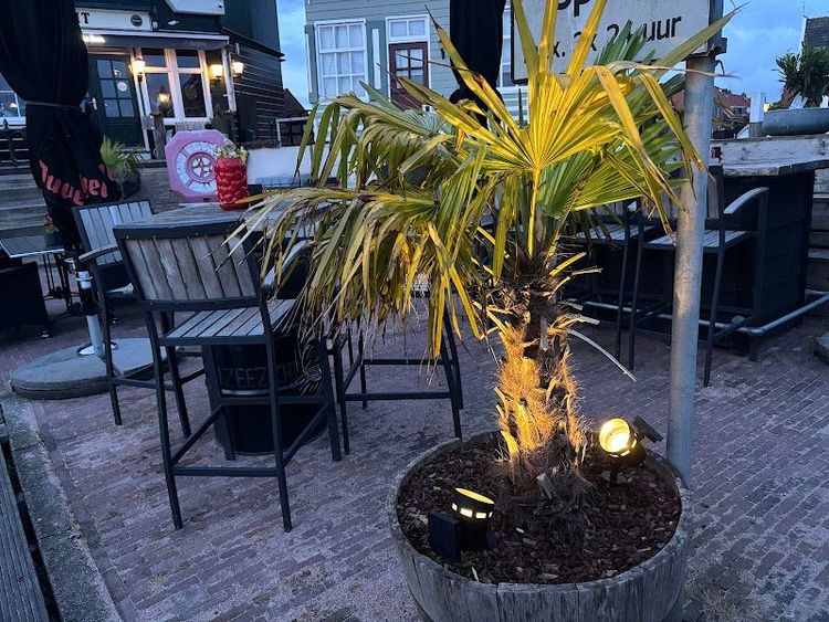 Café-Restaurant Land en Zeezicht