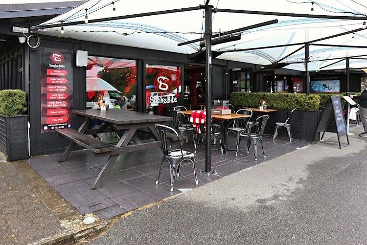 SnakeBite Brewery - Franz Josef / Waiau - New Zealand