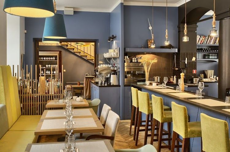 3 Pavāru Restorāns (Tam Labam Būt)