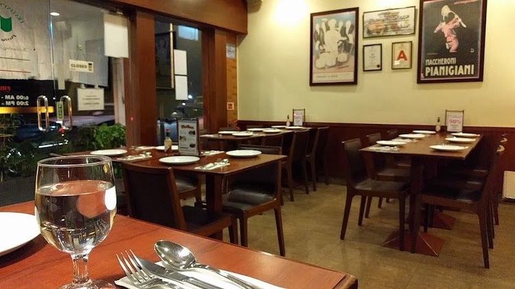 Fratinis - Seria - Brunei