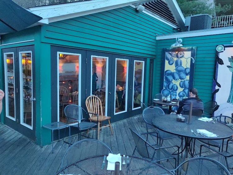 Local Flavor Cafe - Eureka Springs - USA