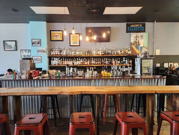 Elliott's an Urban Kitchen