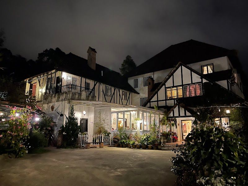 The Smokehouse Hotel & Restaurant