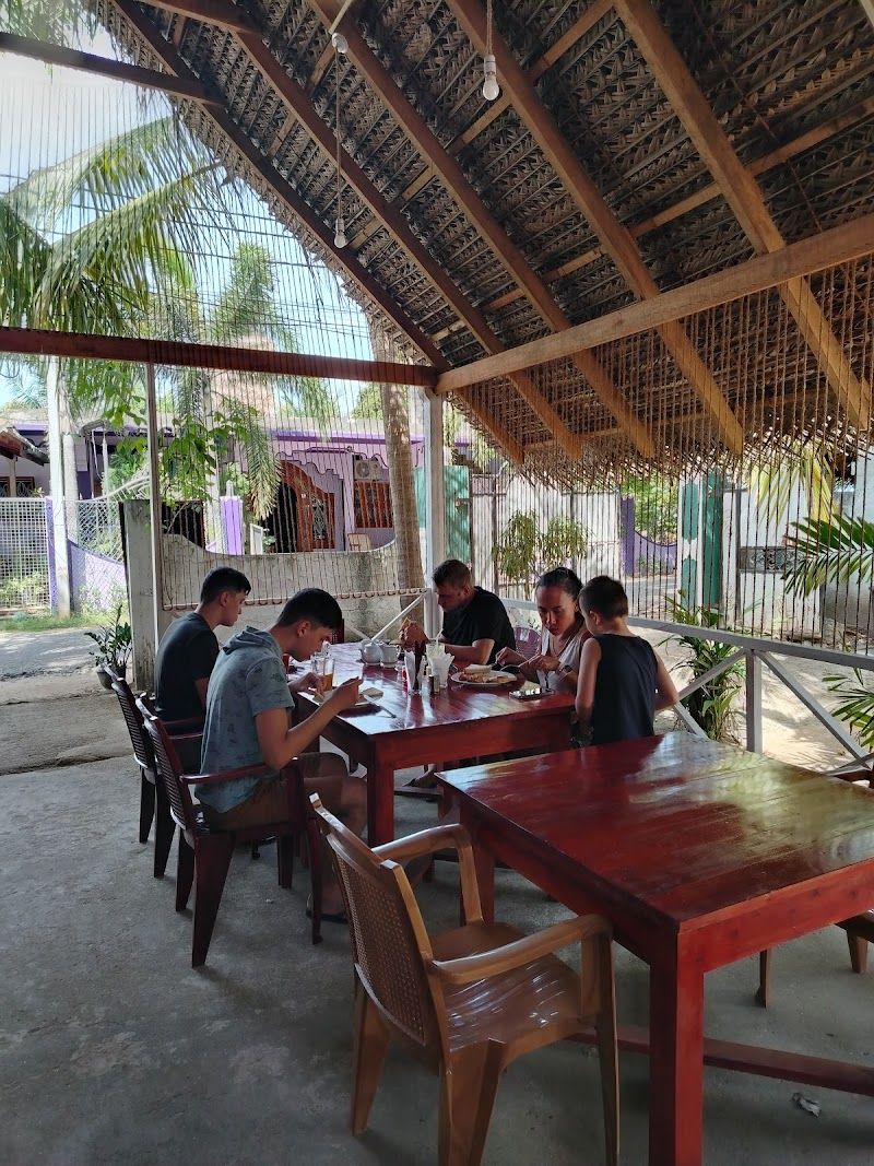 Ocean Oasis Restaurant and Rooms