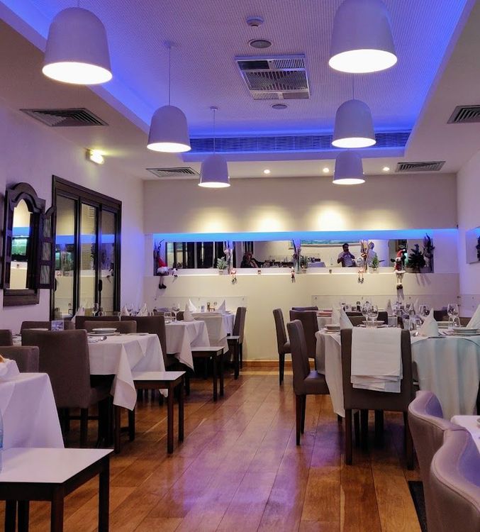 Pyxida Fish Tavern