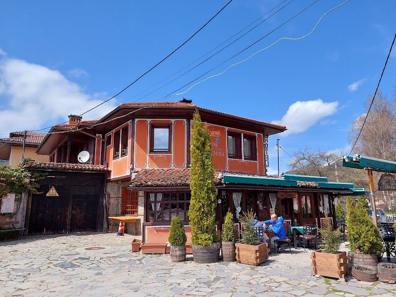 Chuchura Tavern