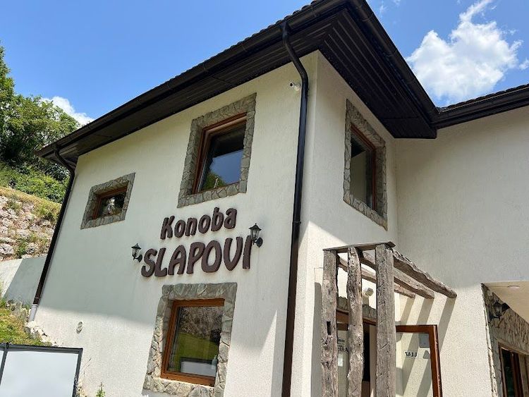 Restoran Konoba Slapovi - Jajce - Bosnia and Herzegovina