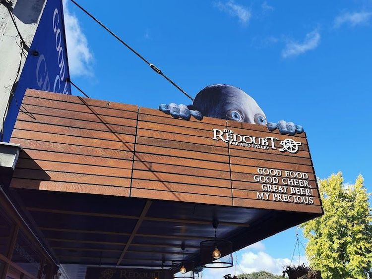 Redoubt Bar & Eatery - Matamata - New Zealand