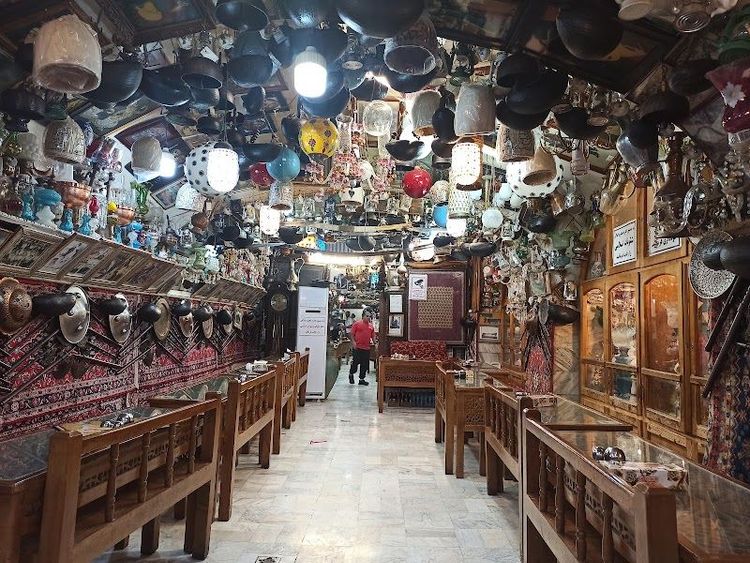 Azadegan Tea House (Café Qeysarieh) - Isfahan - Iran