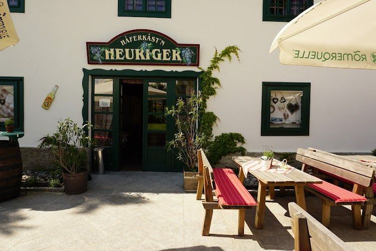 Heuriger Haferkasten
