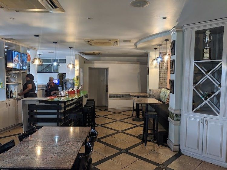 OMG Restaurant & Coffee Bar