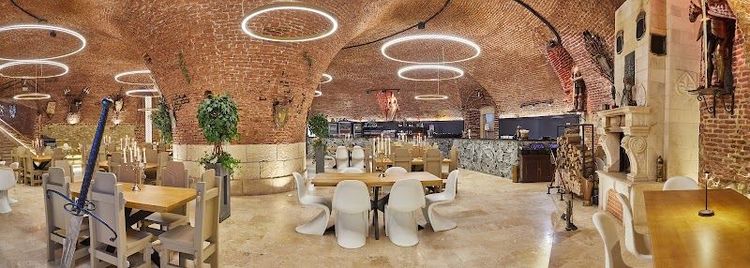 Pub 13 Restaurant Medieval - Alba Iulia - Romania