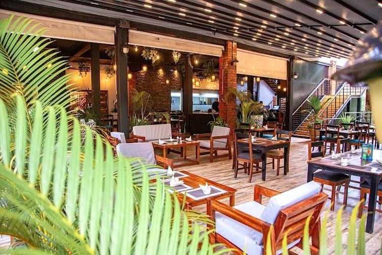 The Lawns Restaurant and Bar - Kampala - Uganda