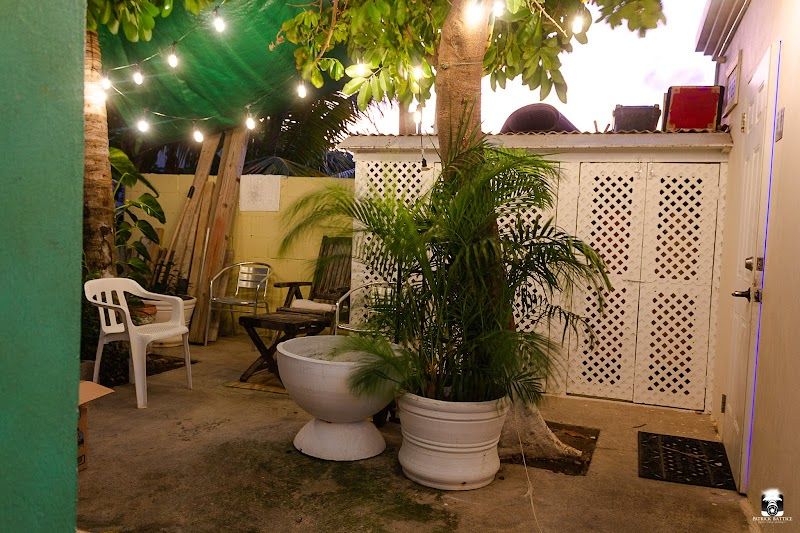 Calabash Bar & Grill