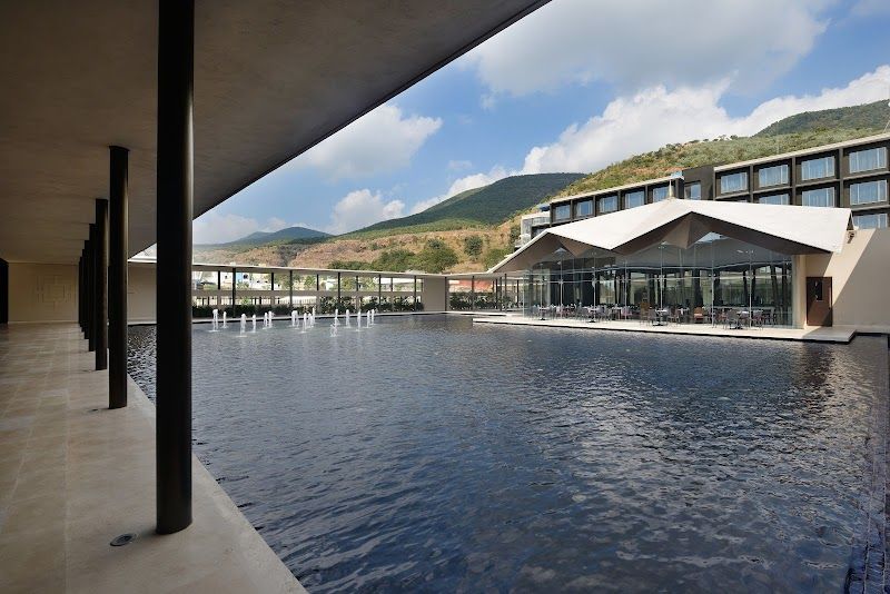 Renaissance Sarovar Portico