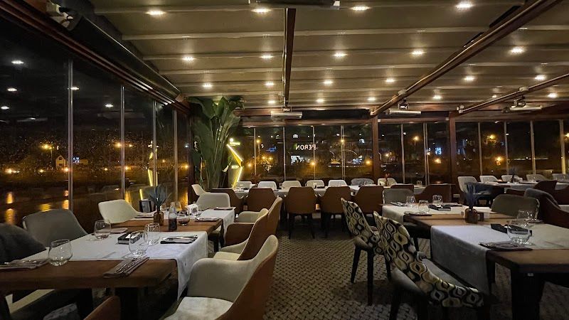 Rivo Restaurant & Lounge