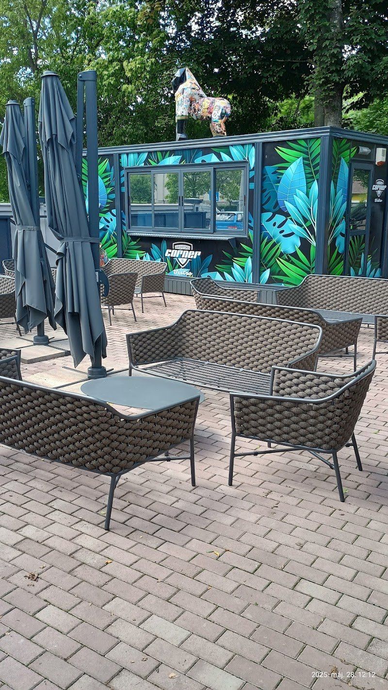 Corner Bar & Kitchen