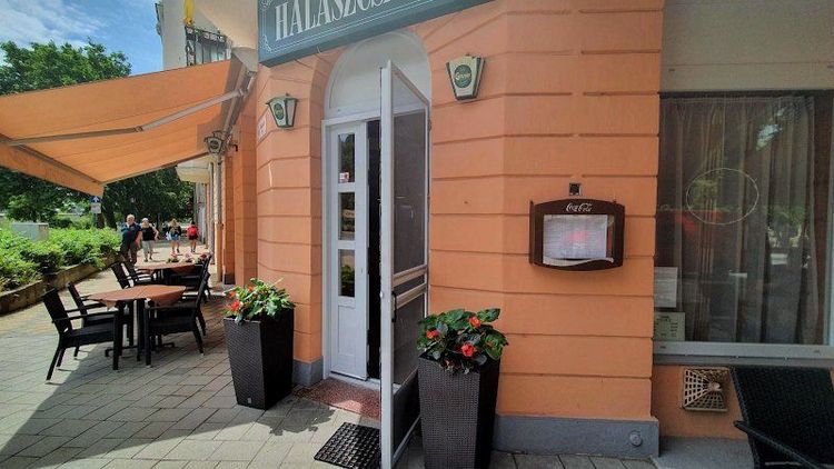 Halascsarda Szolnok - Szolnok - Hungary