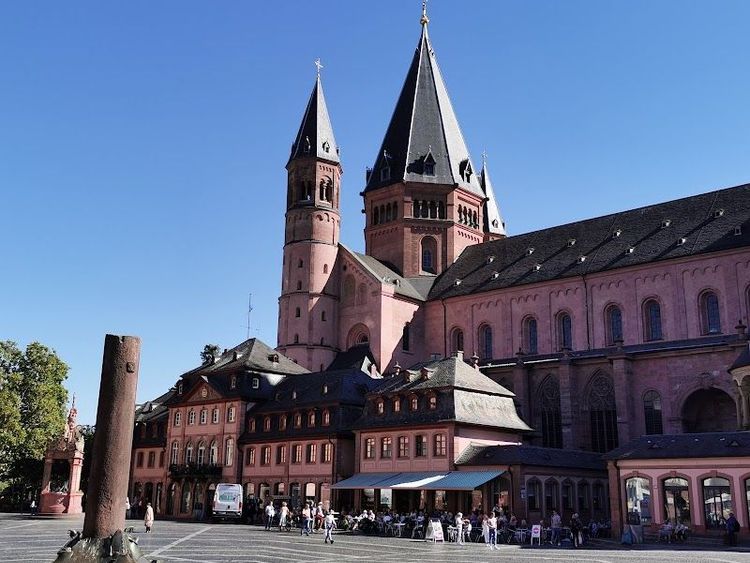 Mainz Cathedral - Mainz - Germany - Booked ai