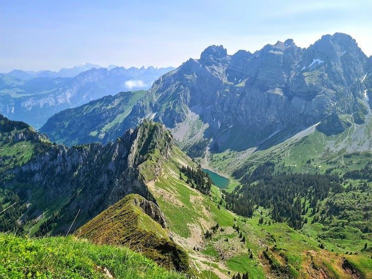 Fronalpstock - Glarus Nord - Switzerland - Booked ai