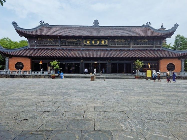 Bái Đính Pagoda - Ninh Bình - Vietnam - Booked ai