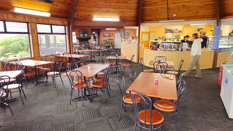Moeraki Boulders Cafe - Hampden - New Zealand - Booked ai