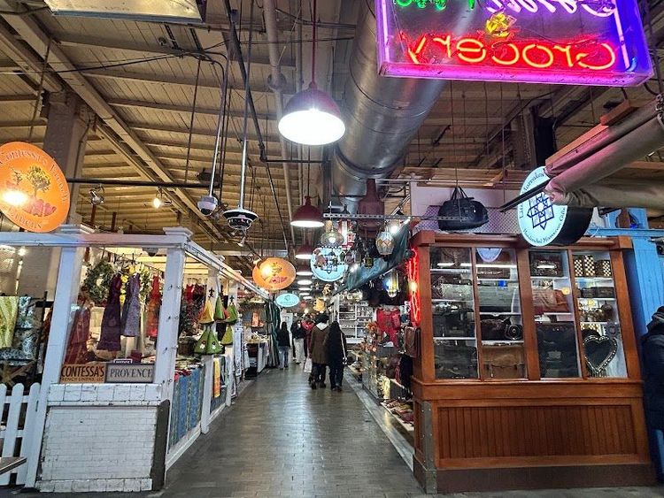 Reading Terminal Market - Philadelphia - USA - Booked ai