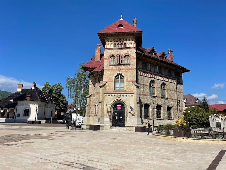 Cucuteni Museum of Neolithic Art - Piatra Neamț - Romania - Booked ai