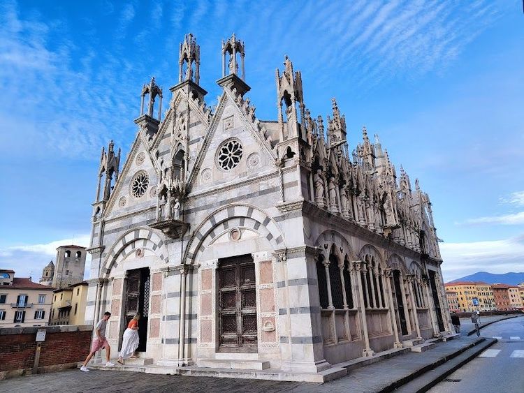 Chiesa di Santa Maria della Spina - Pisa - Italy - Booked ai