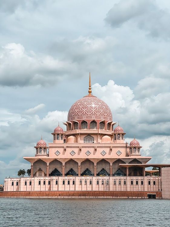 Masjid Putra - Putrajaya - Malaysia - Booked ai