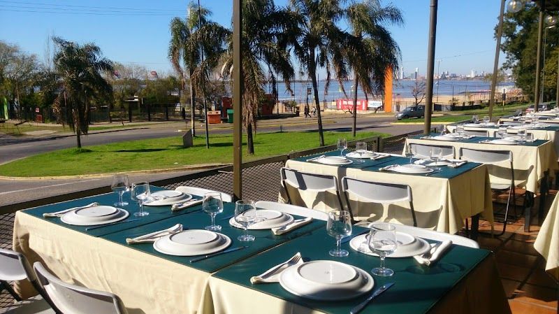 Escauriza Parrilla Restaurante - Rosario - Argentina - Booked ai